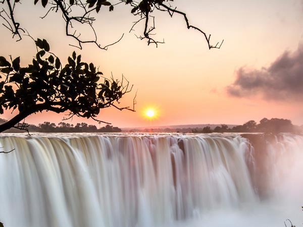 Botswana value safari and Victoria Falls