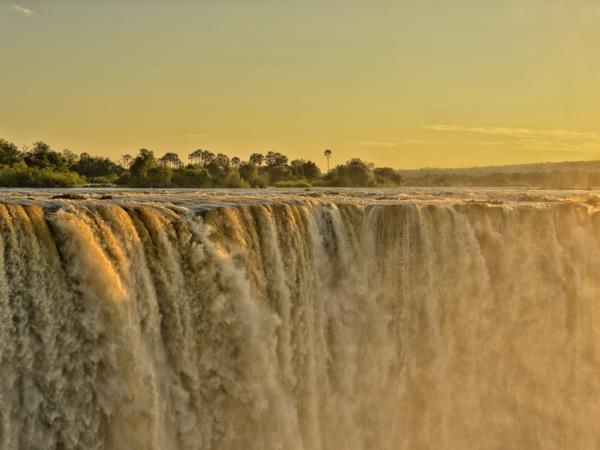 Highlights of Zimbabwe and Botswana, tailor made